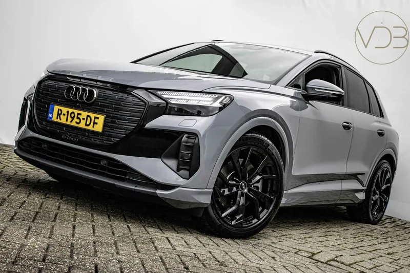 Audi Q4 e-tron (2022)
