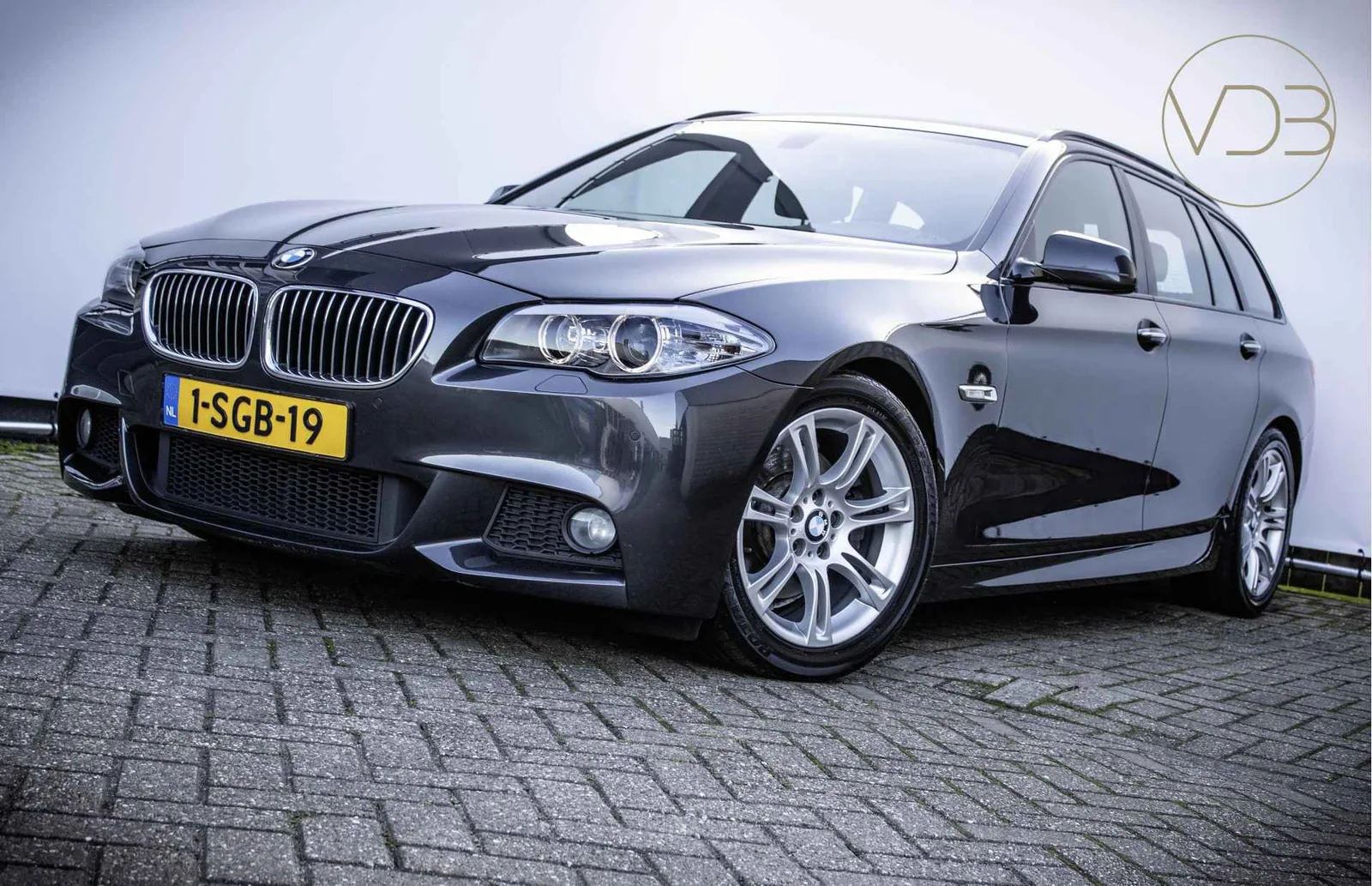 BMW 5-Serie (2013) — foto 1