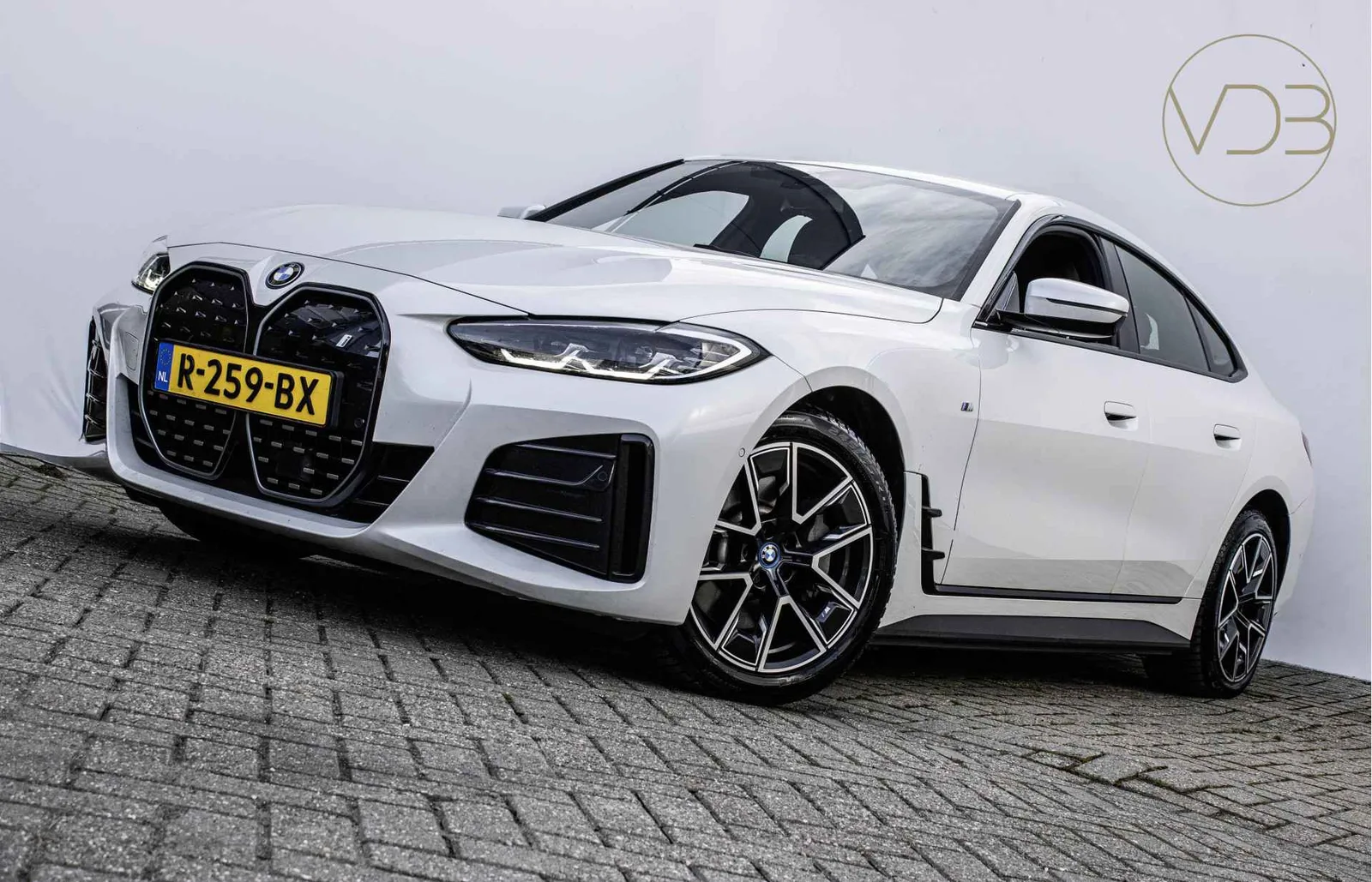 BMW i4 (2022) — foto 1