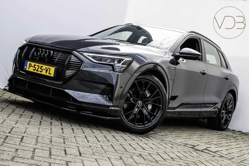 Audi e-tron (2022)