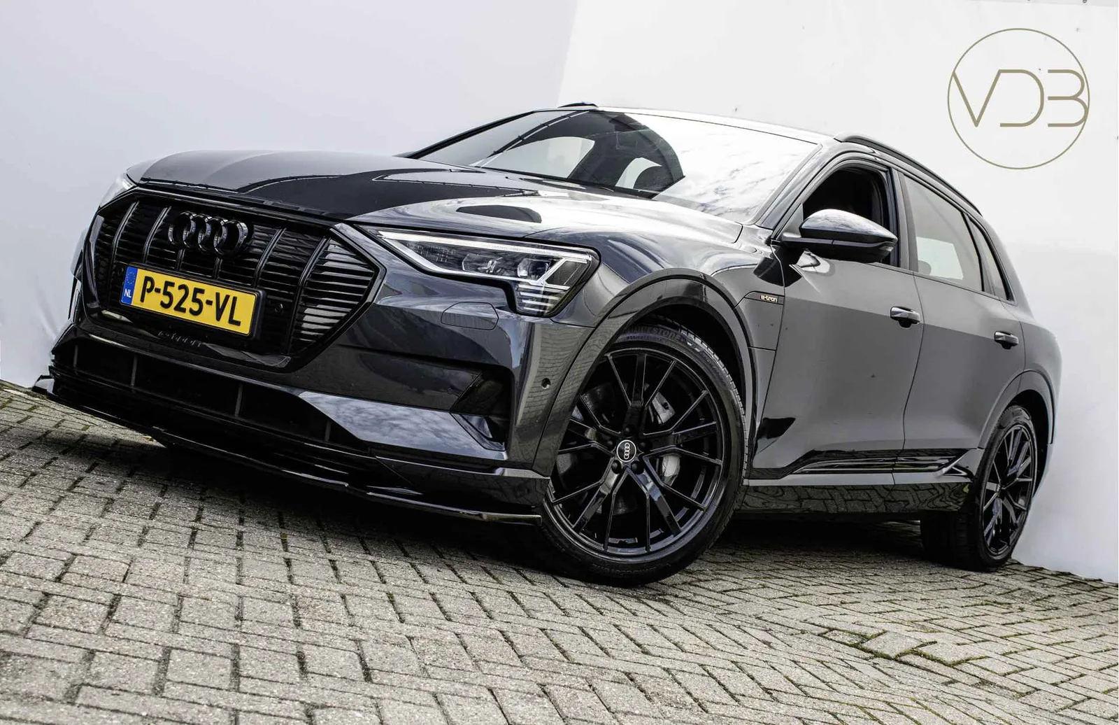 Audi e-tron (2022) — foto 1