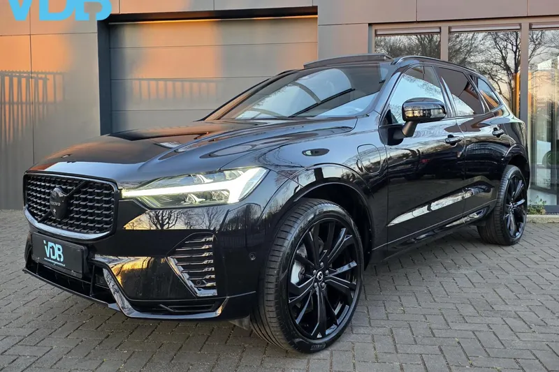 Volvo XC60 (2024)