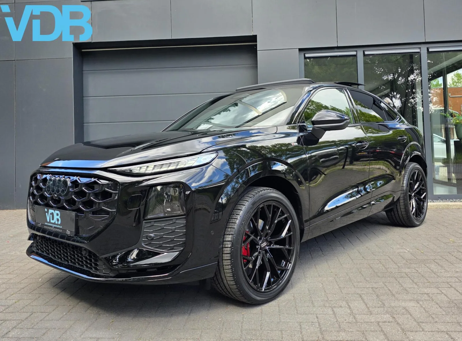 Audi Q3 Sportback (2025) — foto 1