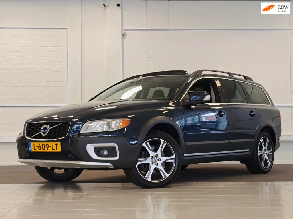 Volvo XC70 (2012) — foto 1