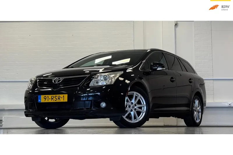 Toyota Avensis (2011)