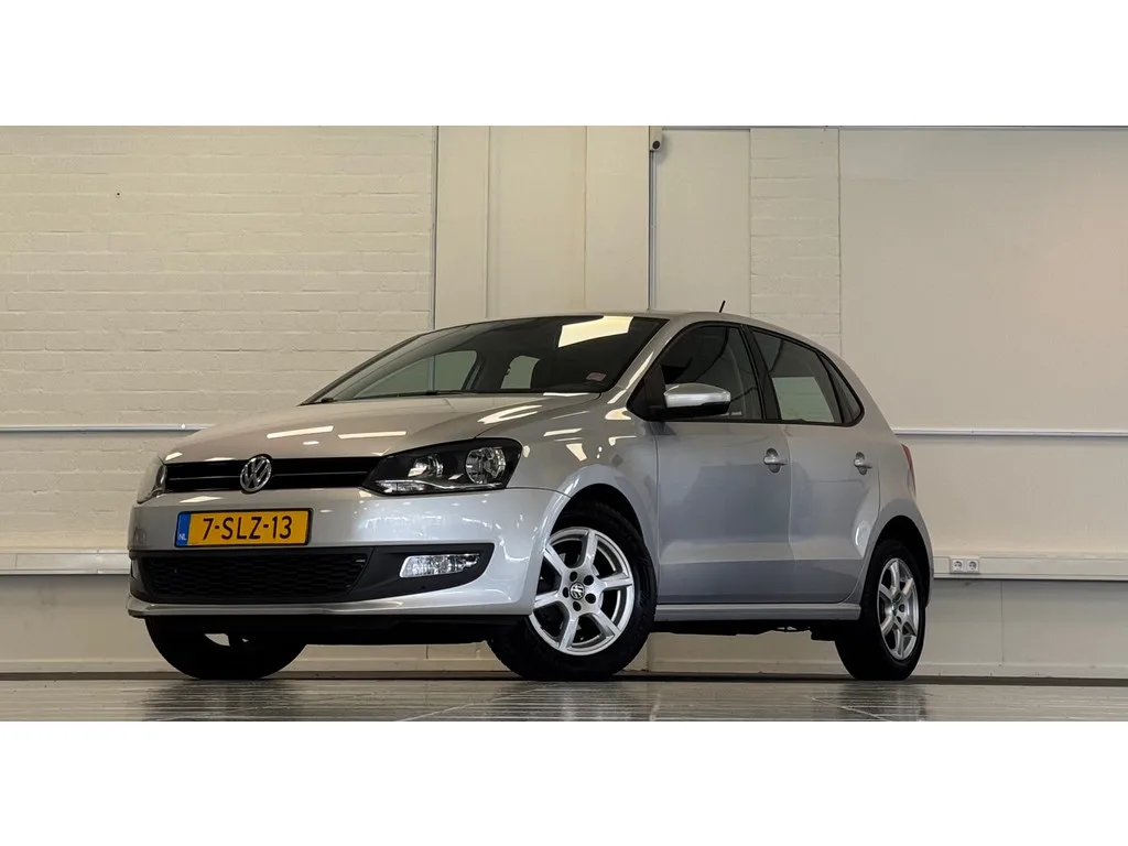 Volkswagen Polo (2013) — foto 1
