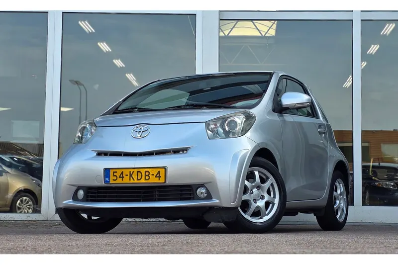 Toyota iQ (2009)