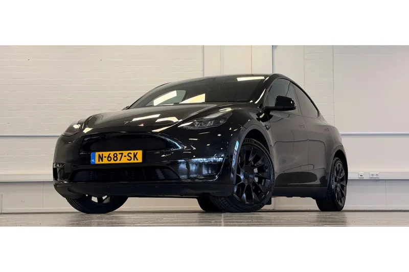 Tesla Model Y (2021)