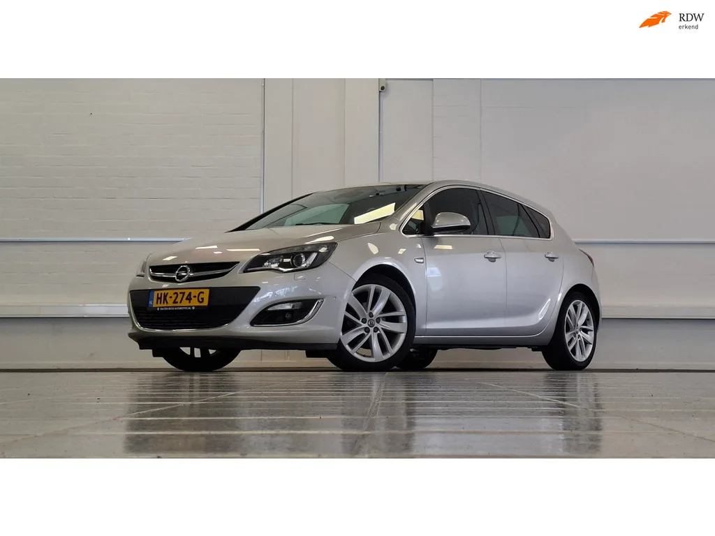 Opel Astra (2015) — foto 1