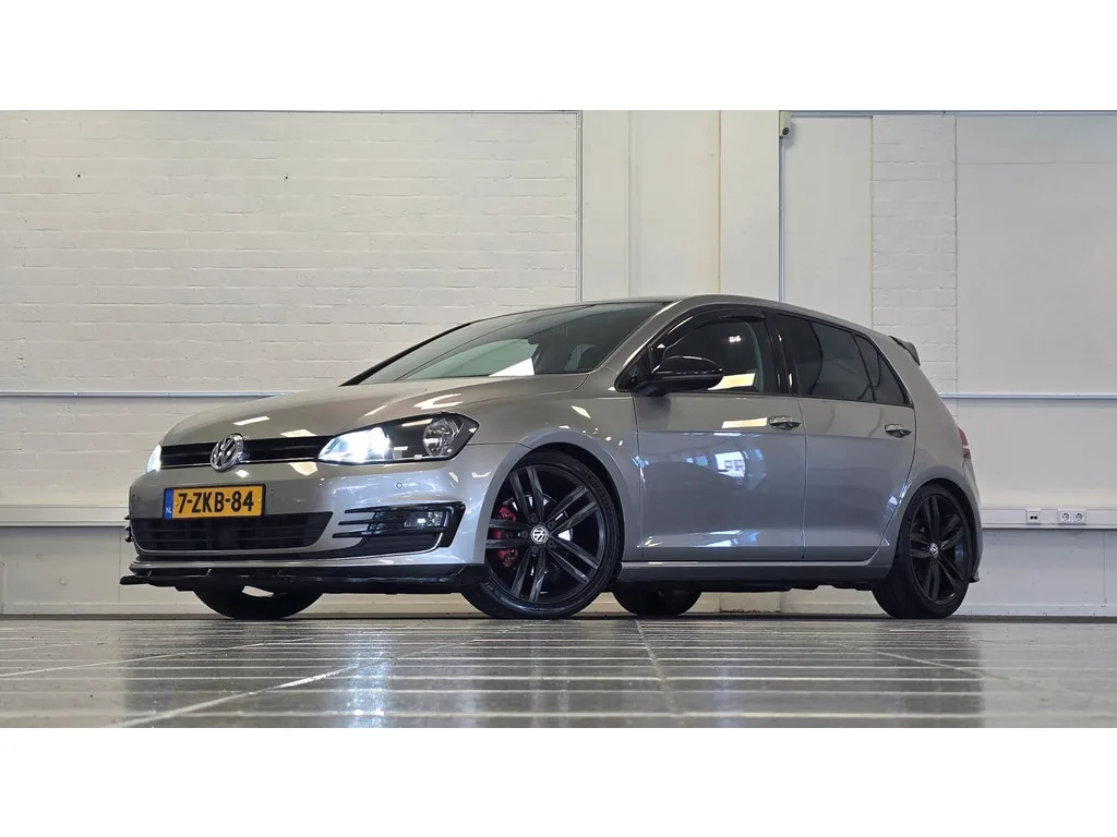 Volkswagen Golf (2015) — foto 1