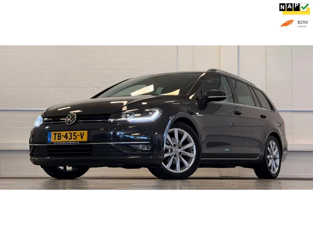 Volkswagen Golf (2018) — foto 1