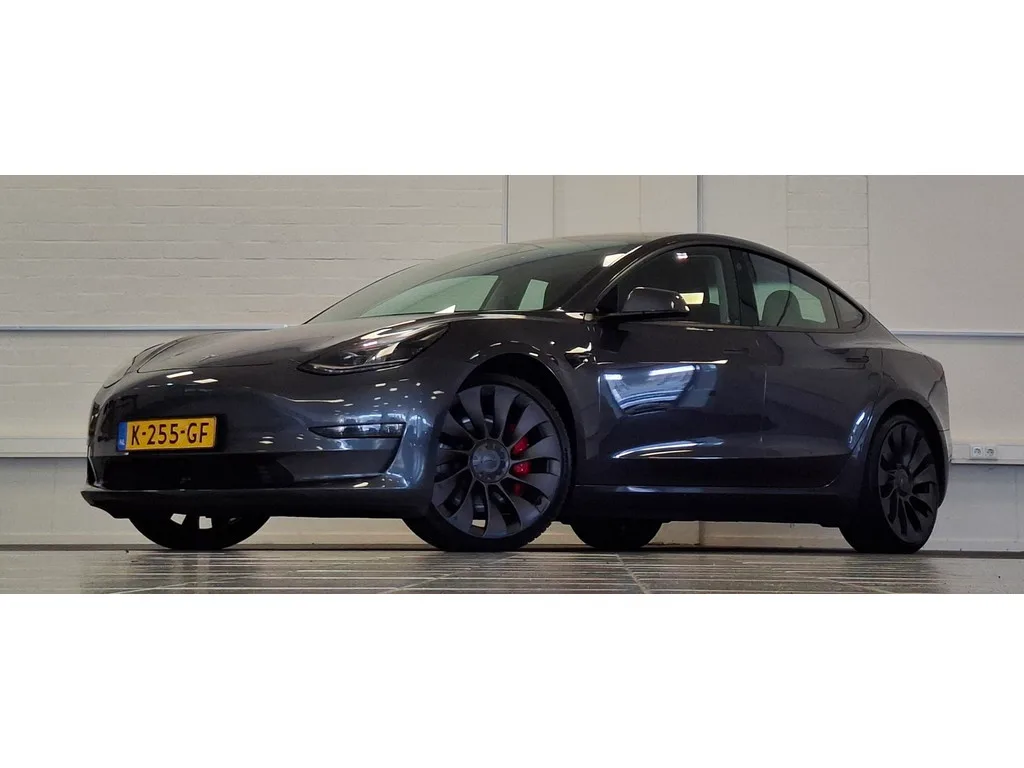 Tesla Model 3 (2020) — foto 1