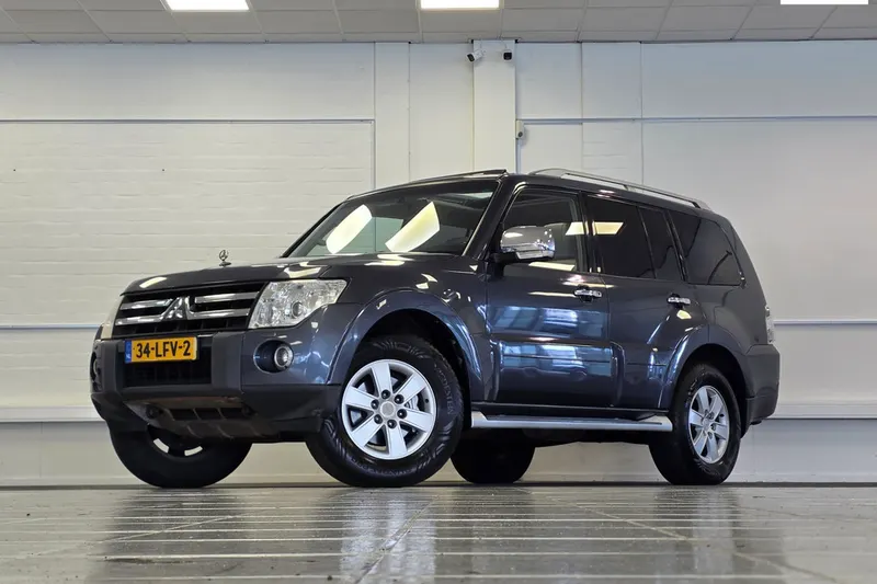 Mitsubishi Pajero (2008)