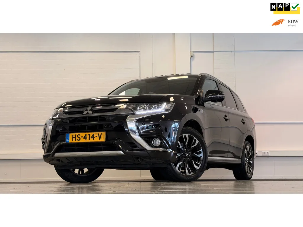 Mitsubishi Outlander (2015) — foto 1