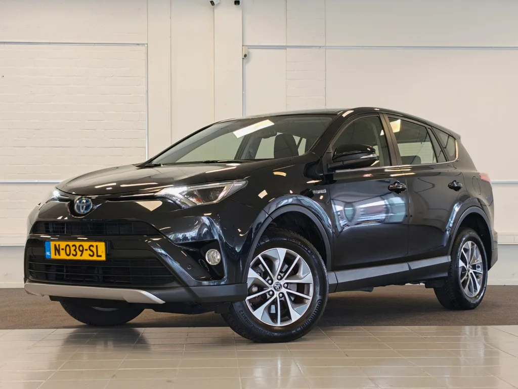 Toyota RAV4 (2018) — foto 1