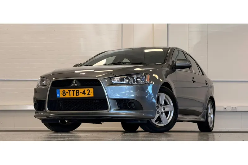 Mitsubishi Lancer (2014)
