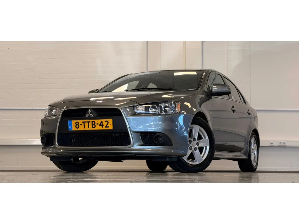 Mitsubishi Lancer (2014) — foto 1