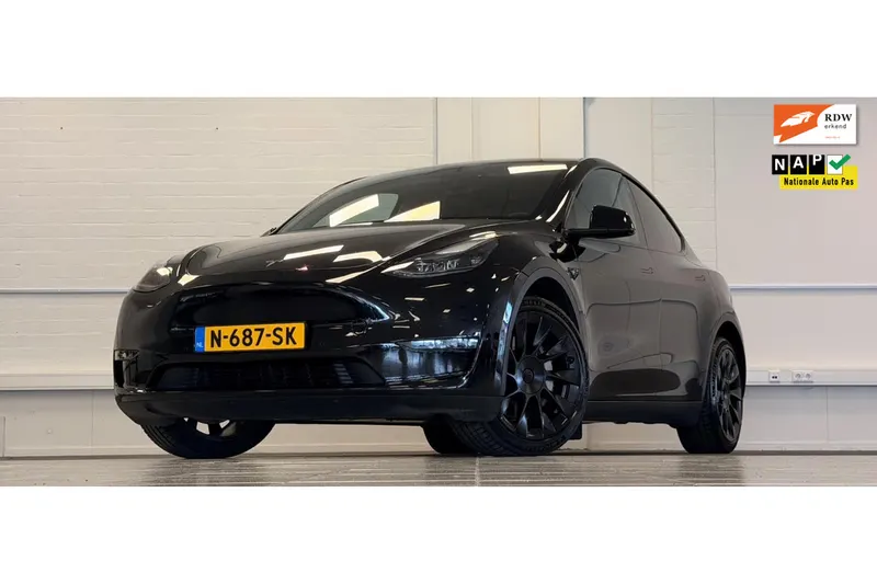 Tesla Model Y (2021)
