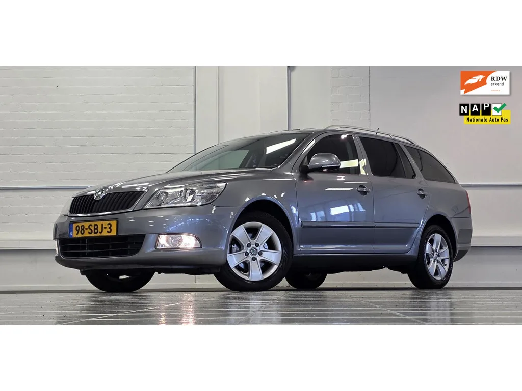 Škoda Octavia (2011) — foto 1
