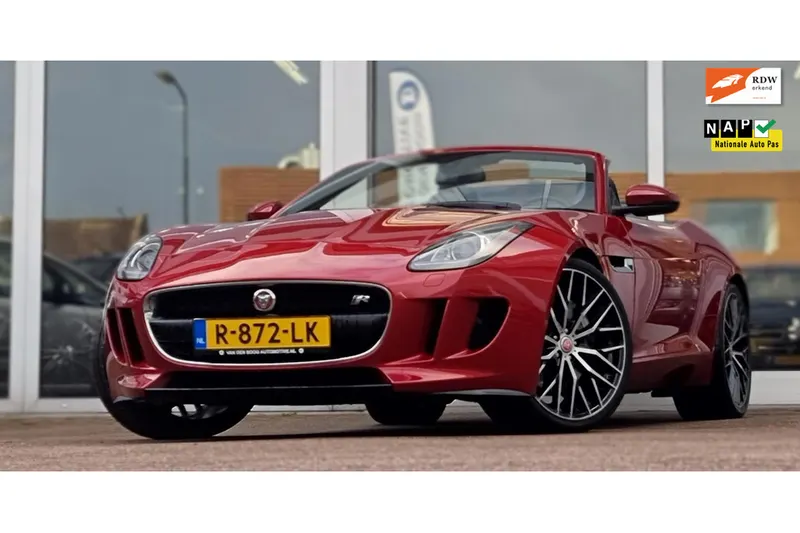 Jaguar F-Type (2015)