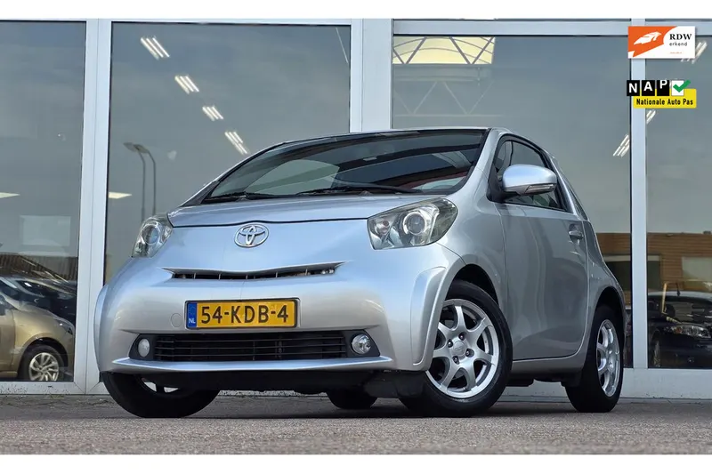 Toyota iQ (2009)