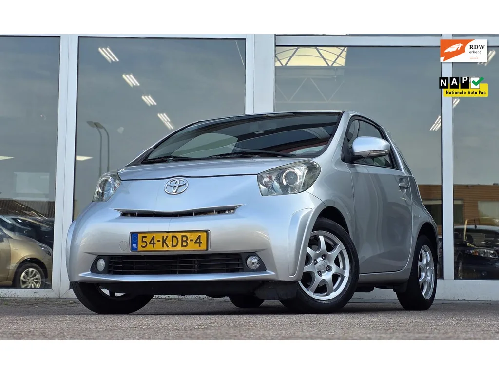 Toyota iQ (2009) — foto 1