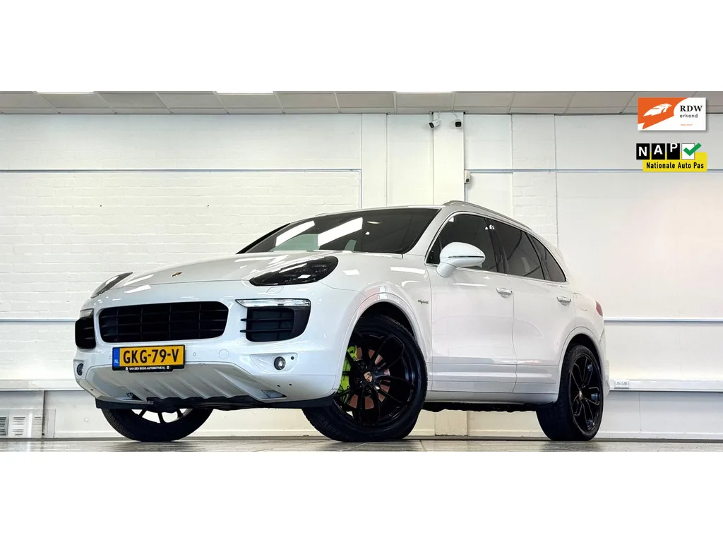 Porsche Cayenne (2016) — foto 1