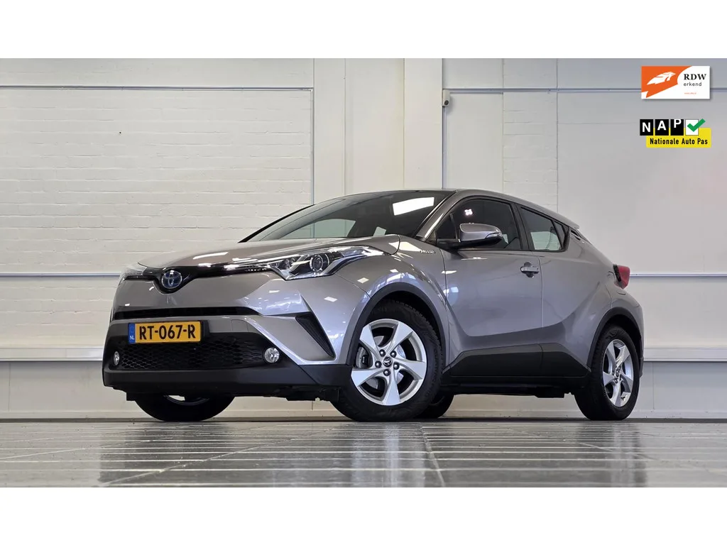 Toyota C-HR (2018) — foto 1