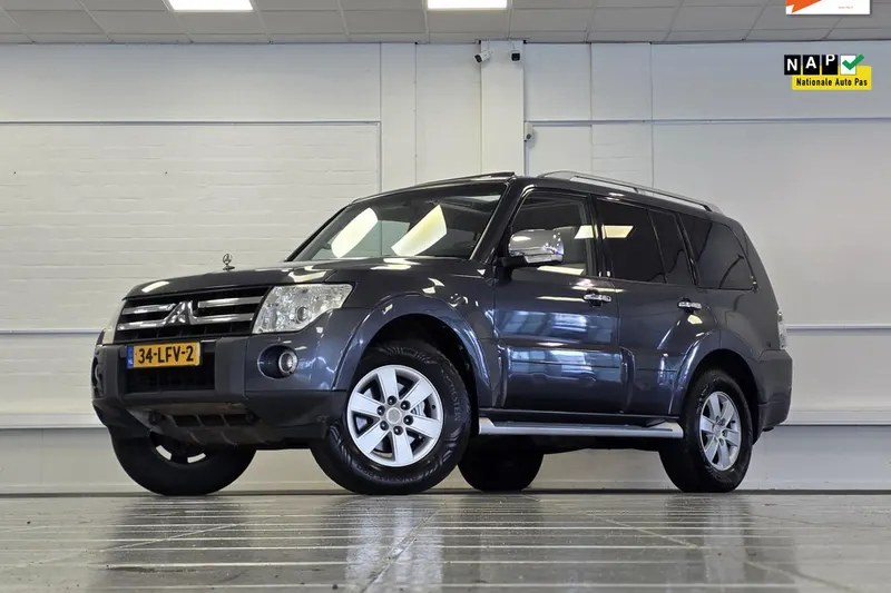 Mitsubishi Pajero (2008)