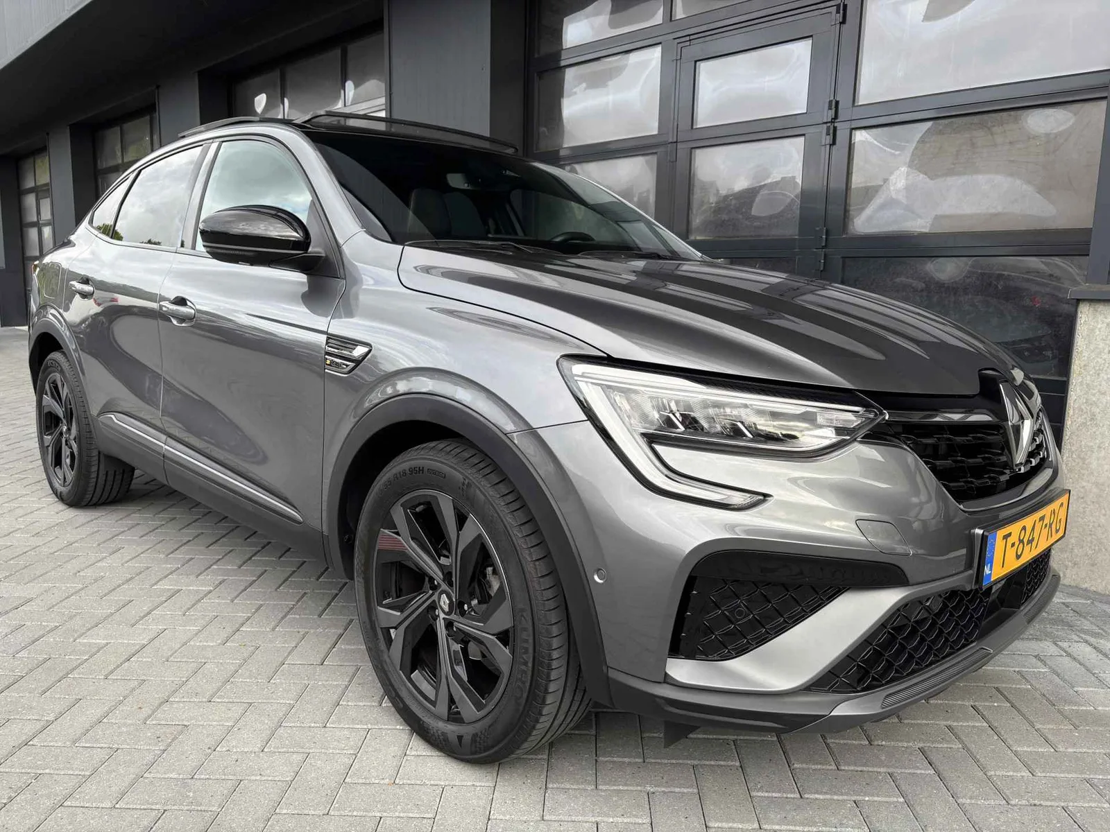 Renault Arkana (2023) — foto 1