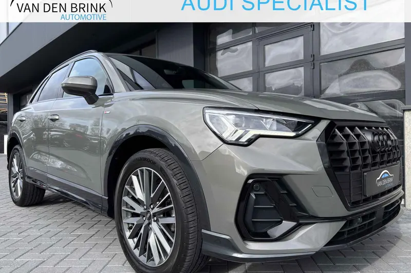 Audi Q3 (2023)