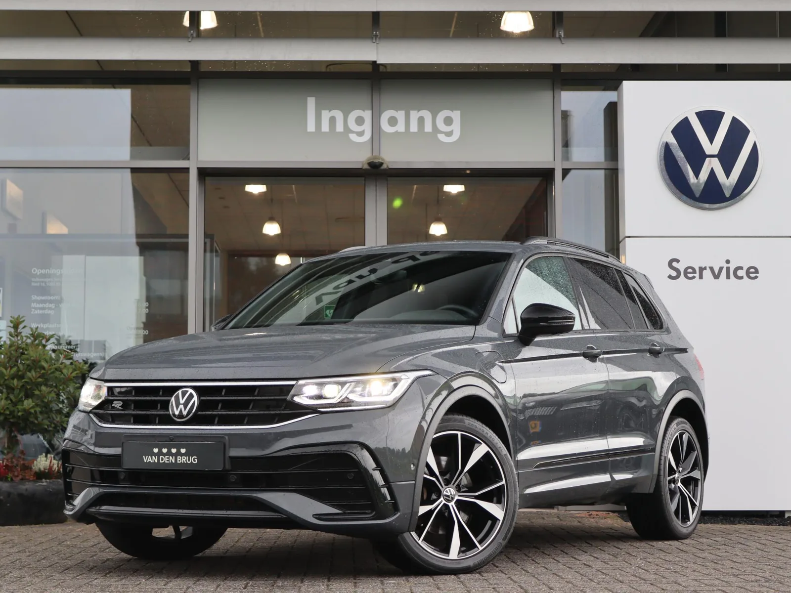 Volkswagen Tiguan (2022) — foto 1