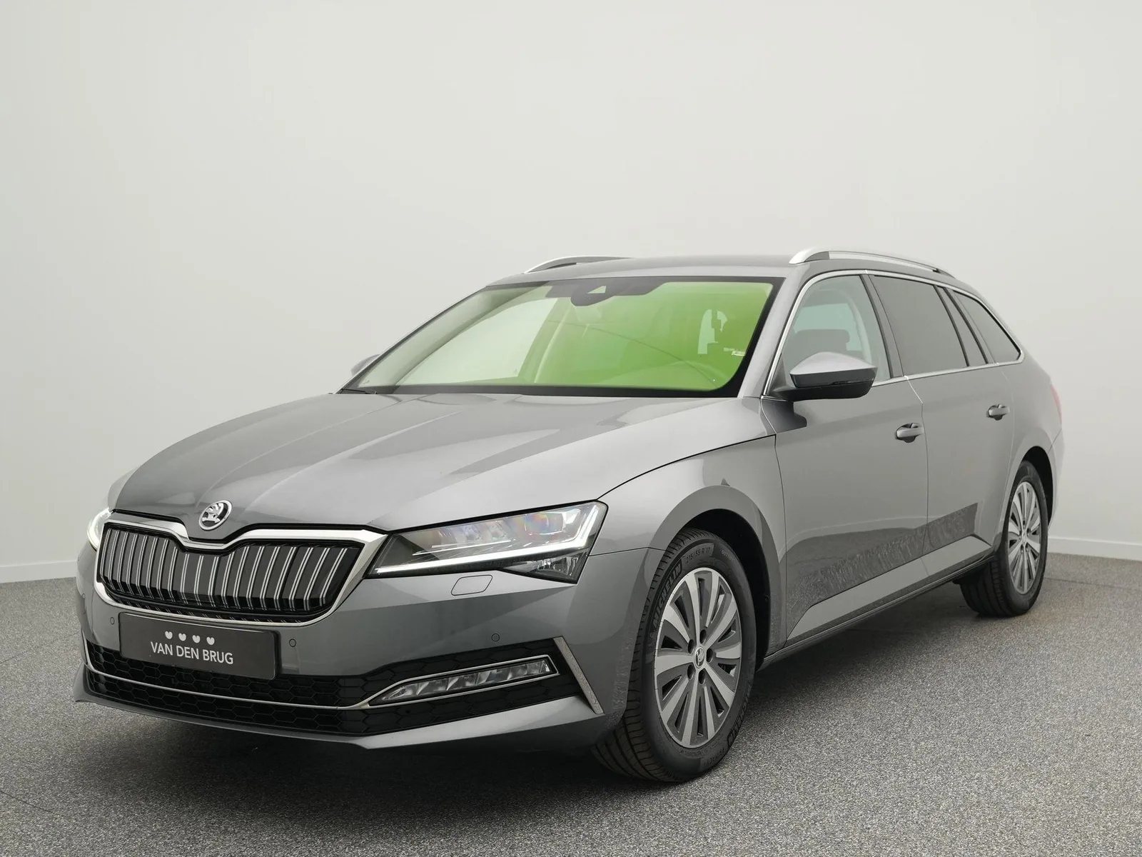 Škoda Superb (2023) — foto 1