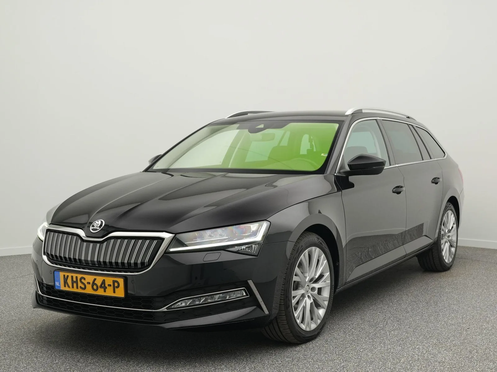 Škoda Superb (2023) — foto 1