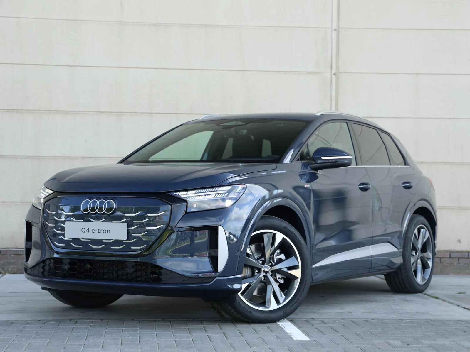 Audi Q4 e-tron (2026) — foto 1