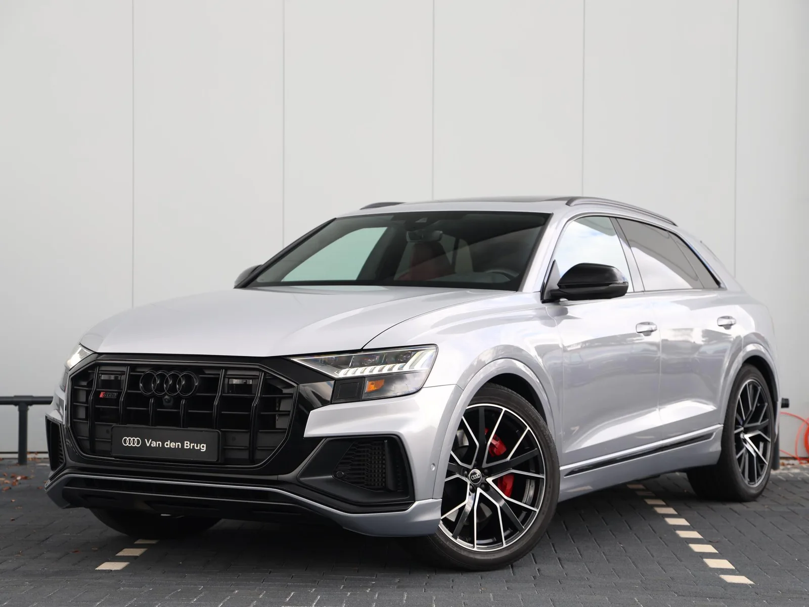Audi Q8 (2022) — foto 1