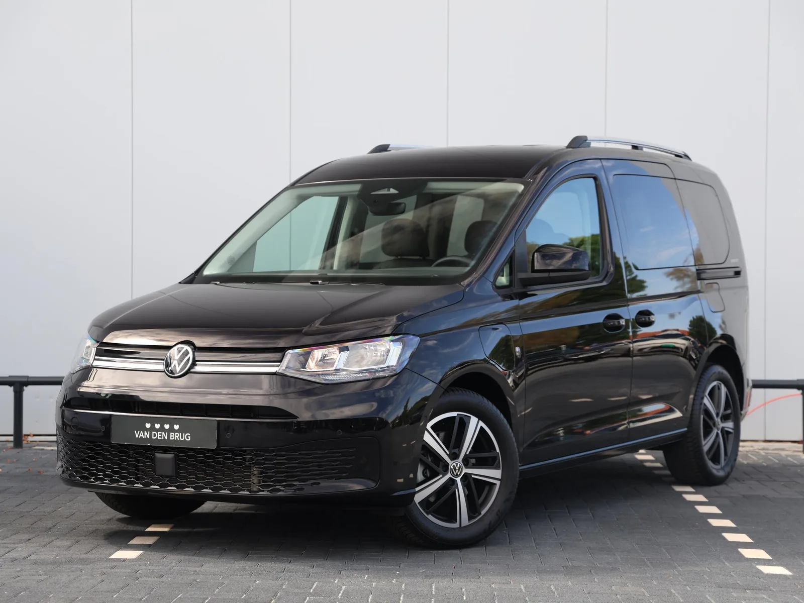 Volkswagen Caddy (2025) — foto 1