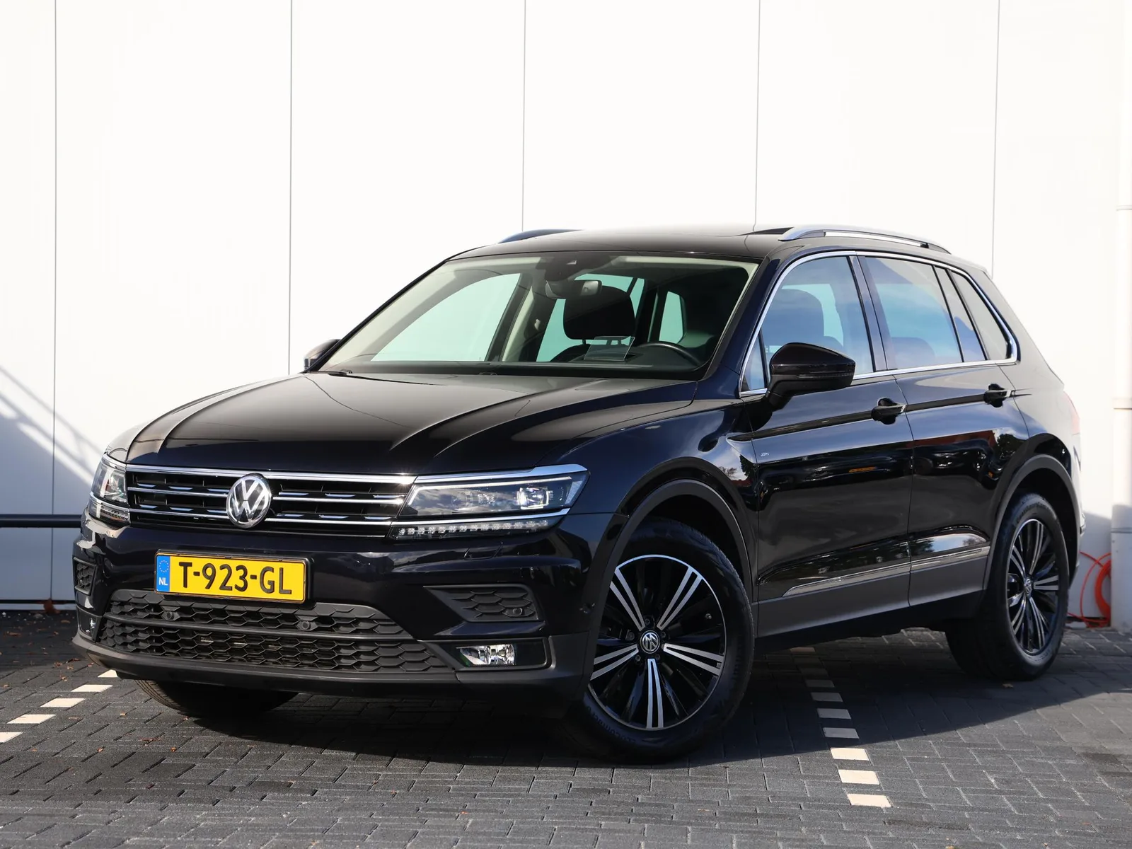Volkswagen Tiguan (2019) — foto 1