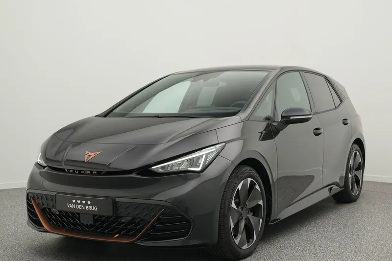 CUPRA Born (2024)