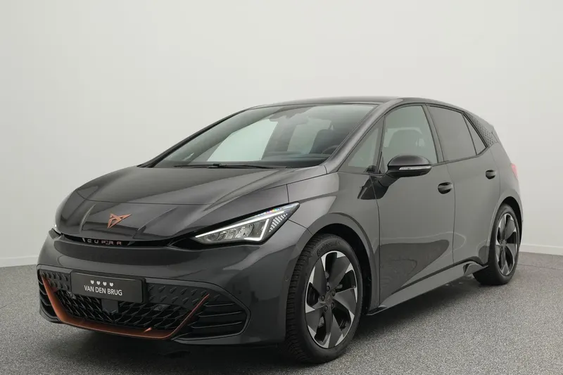 CUPRA Born (2023)