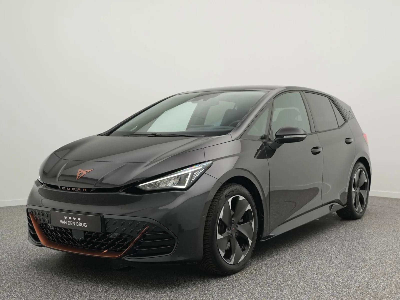 CUPRA Born (2023) — foto 1