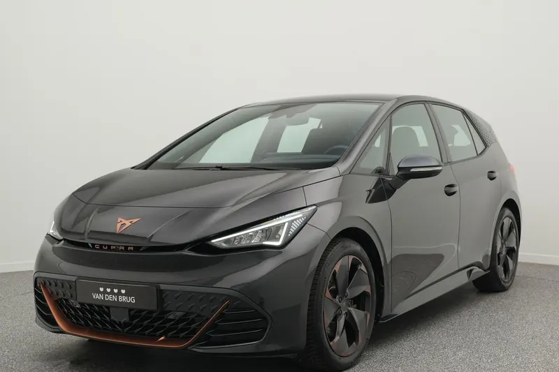 CUPRA Born (2024)