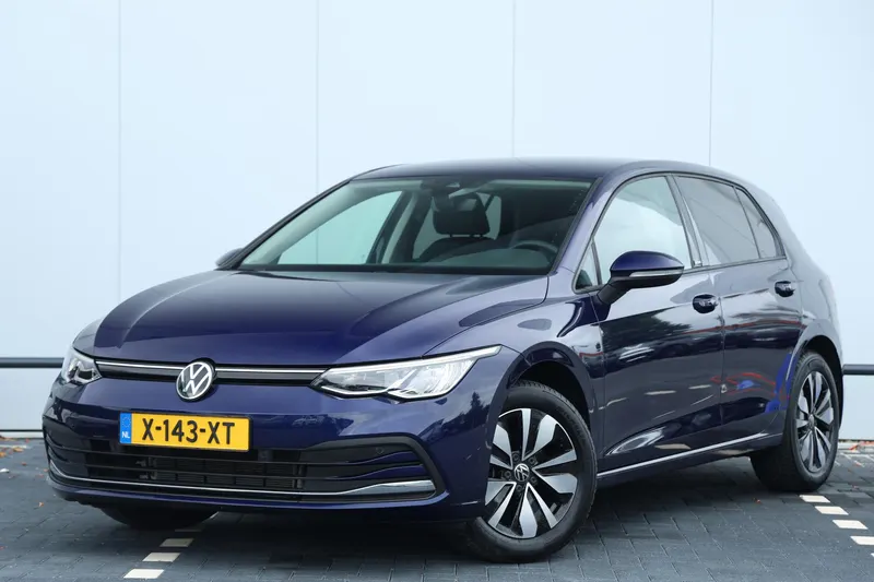Volkswagen Golf (2023)