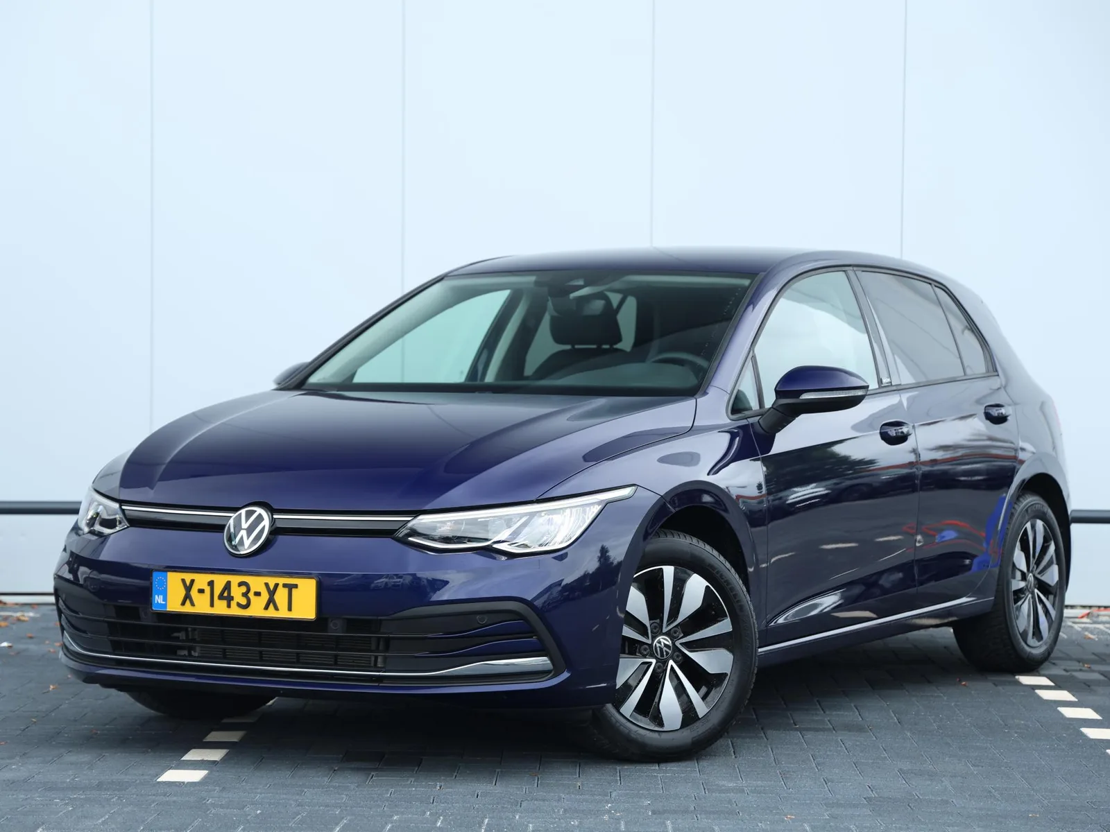 Volkswagen Golf (2023) — foto 1