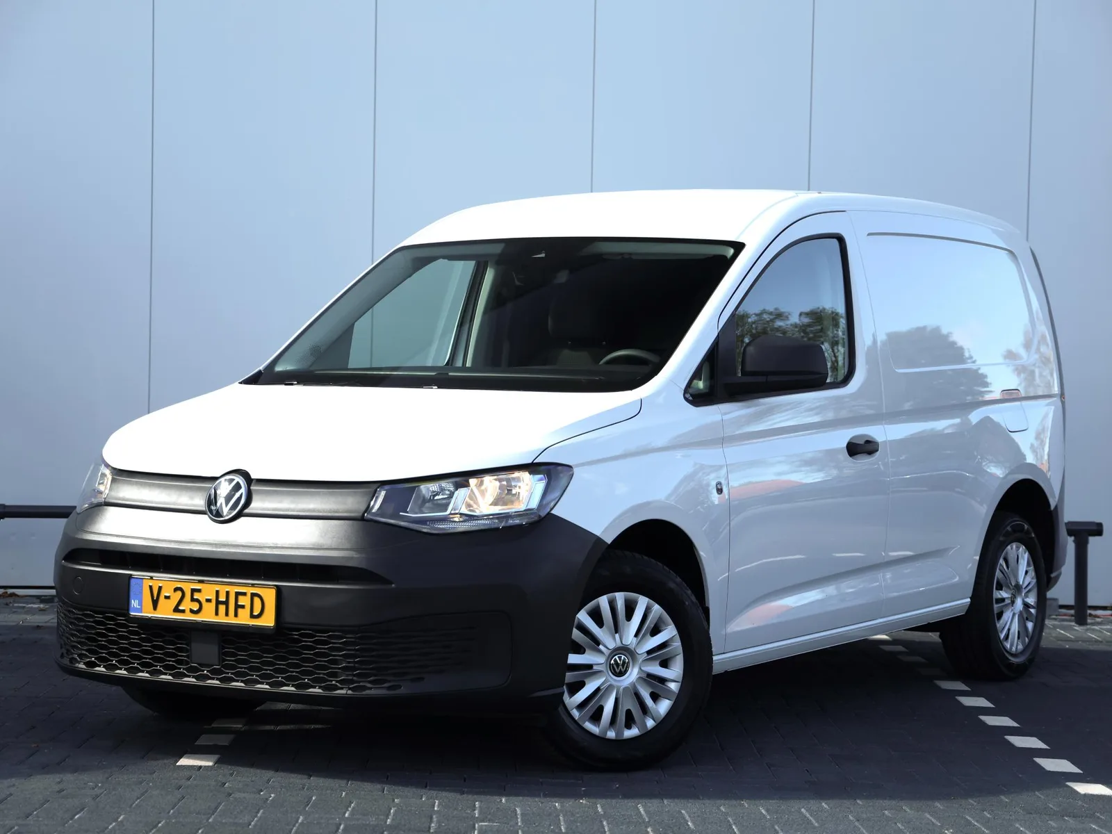 Volkswagen Caddy (2024) — foto 1