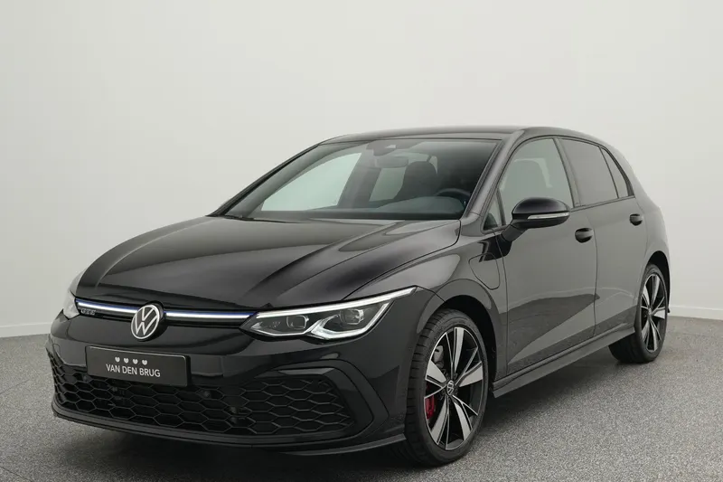 Volkswagen Golf (2022)