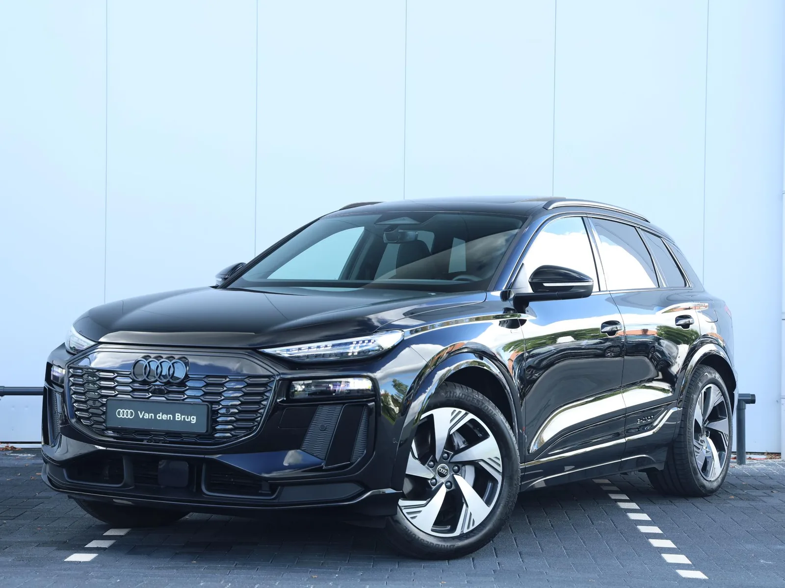 Audi Q6 e-tron (2025) — foto 1