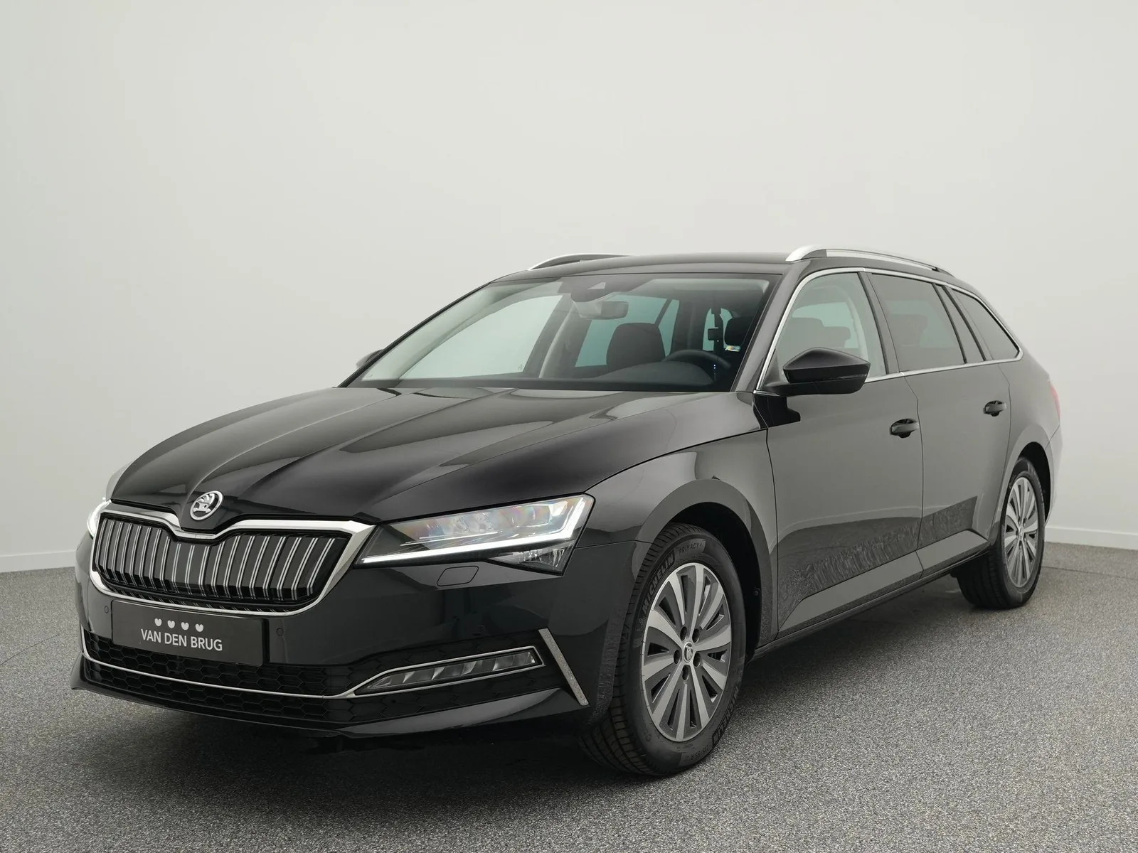 Škoda Superb (2024) — foto 1