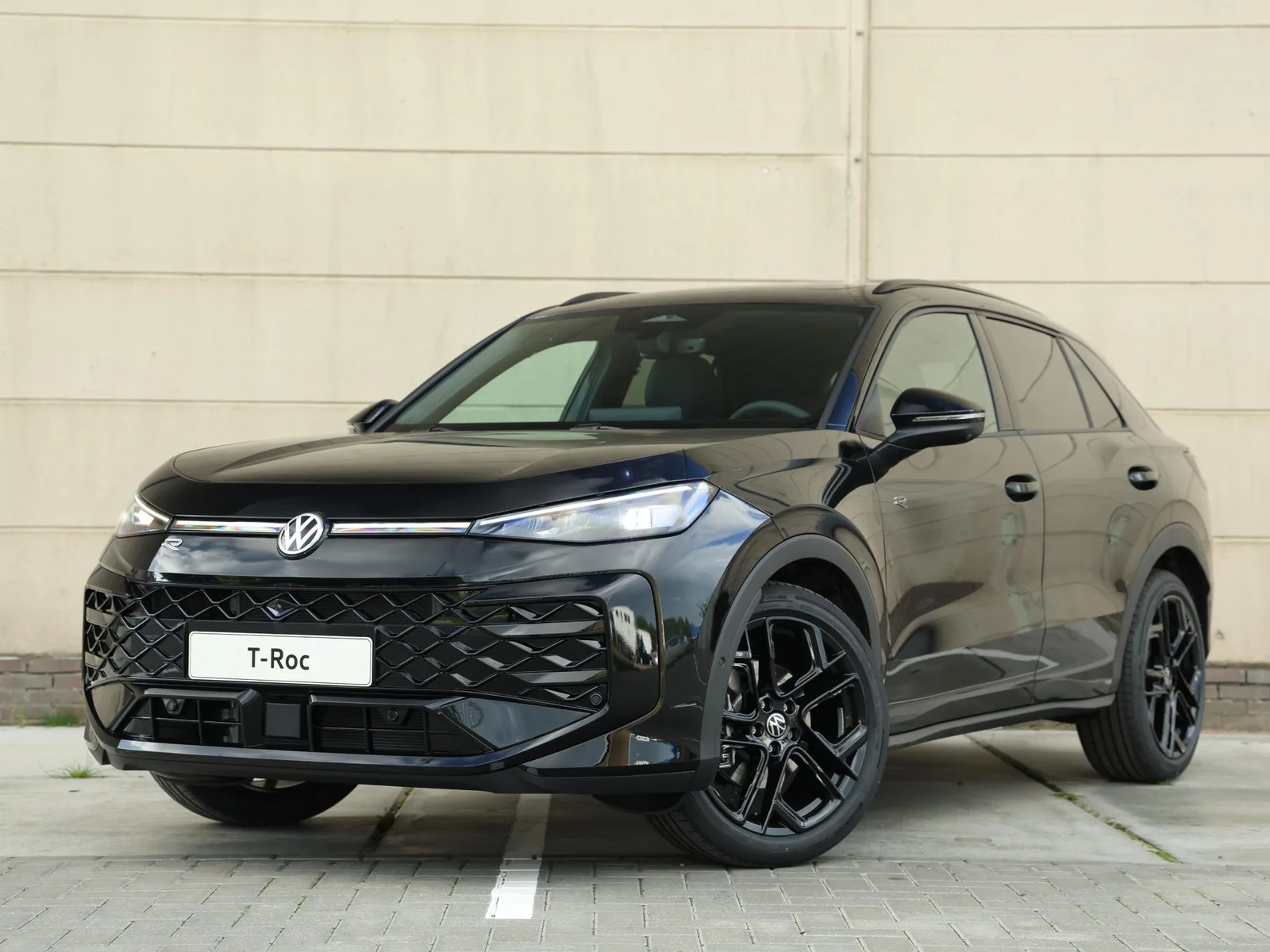 Volkswagen T-Roc (2026) — foto 1