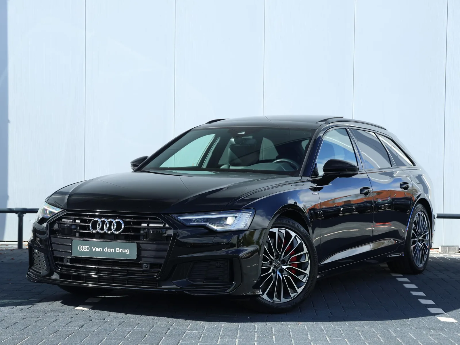 Audi A6 (2022) — foto 1